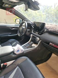 تۆیۆتا ڕاڤ 4